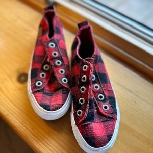 BLOWFISH MALIBU Coolaid Red and Black Buffalo Check Plaid Sneakers - 6.5 - 7
